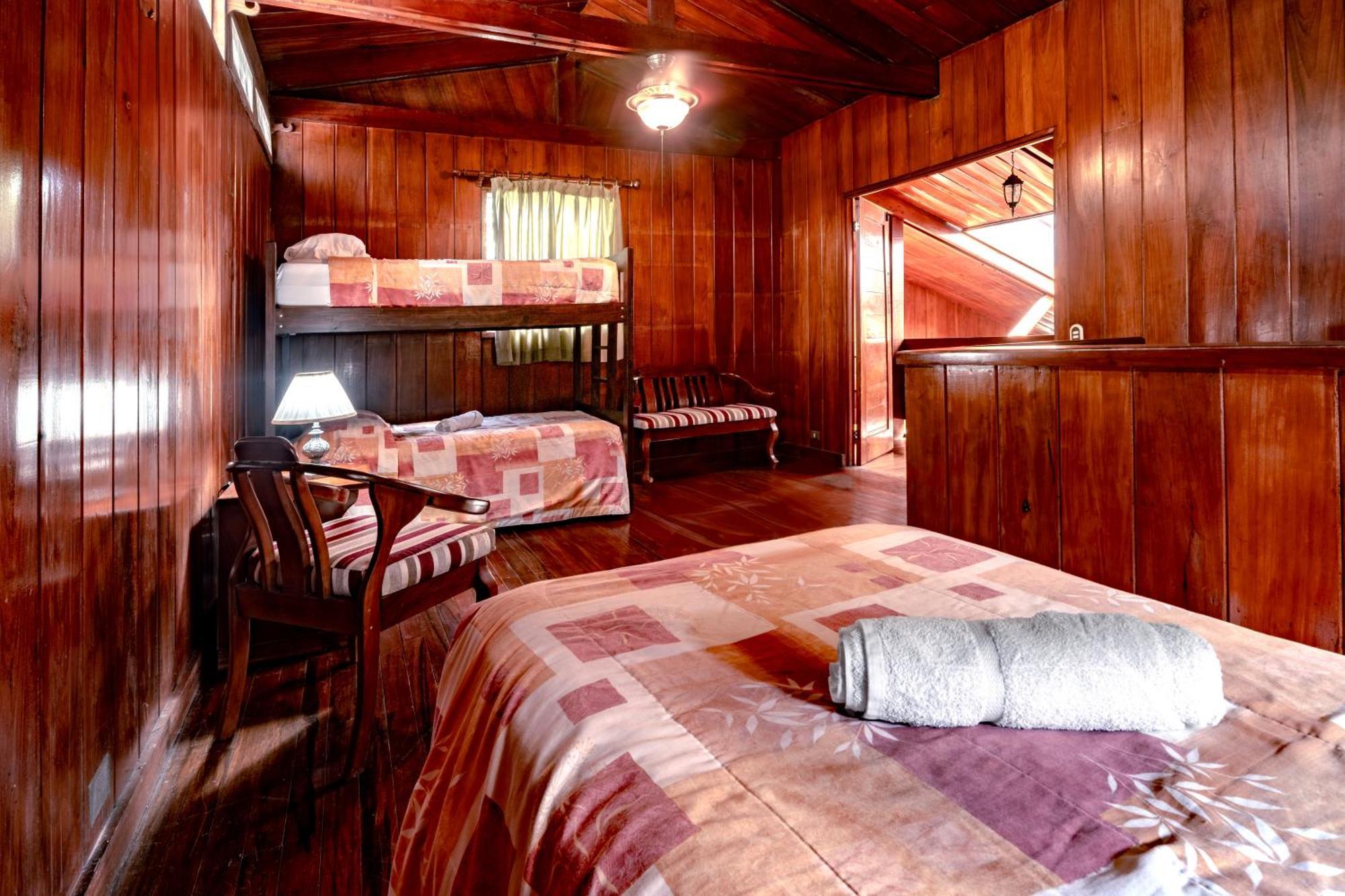 Hotel Villa Florencia Turrialba Habitación foto