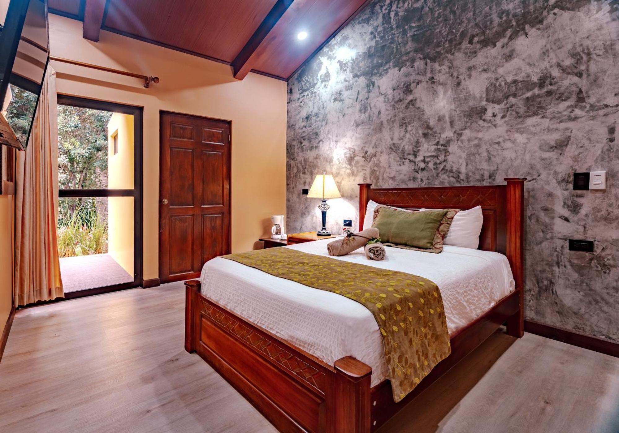 Hotel Villa Florencia Turrialba Habitación foto